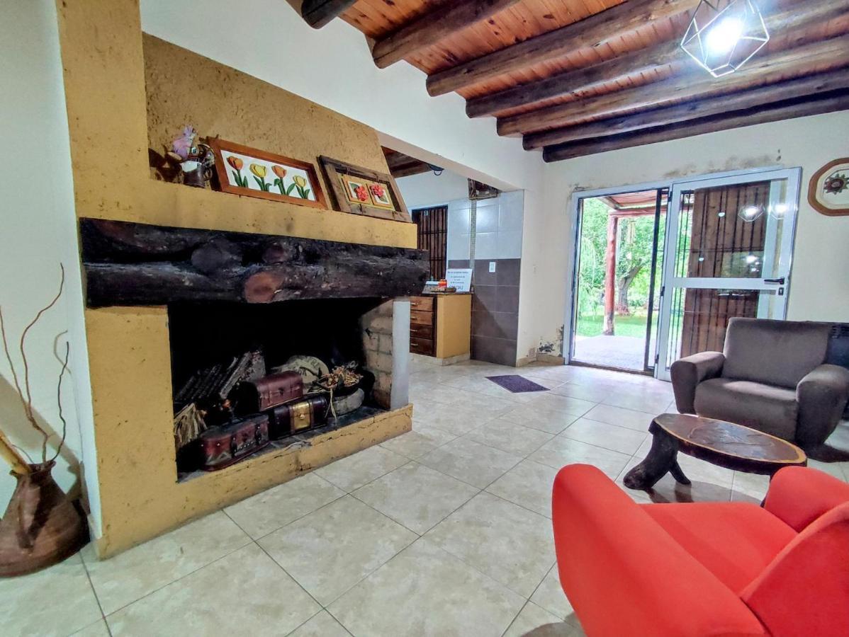 Casa De Campo De Piedra Tunuyán Eksteriør billede